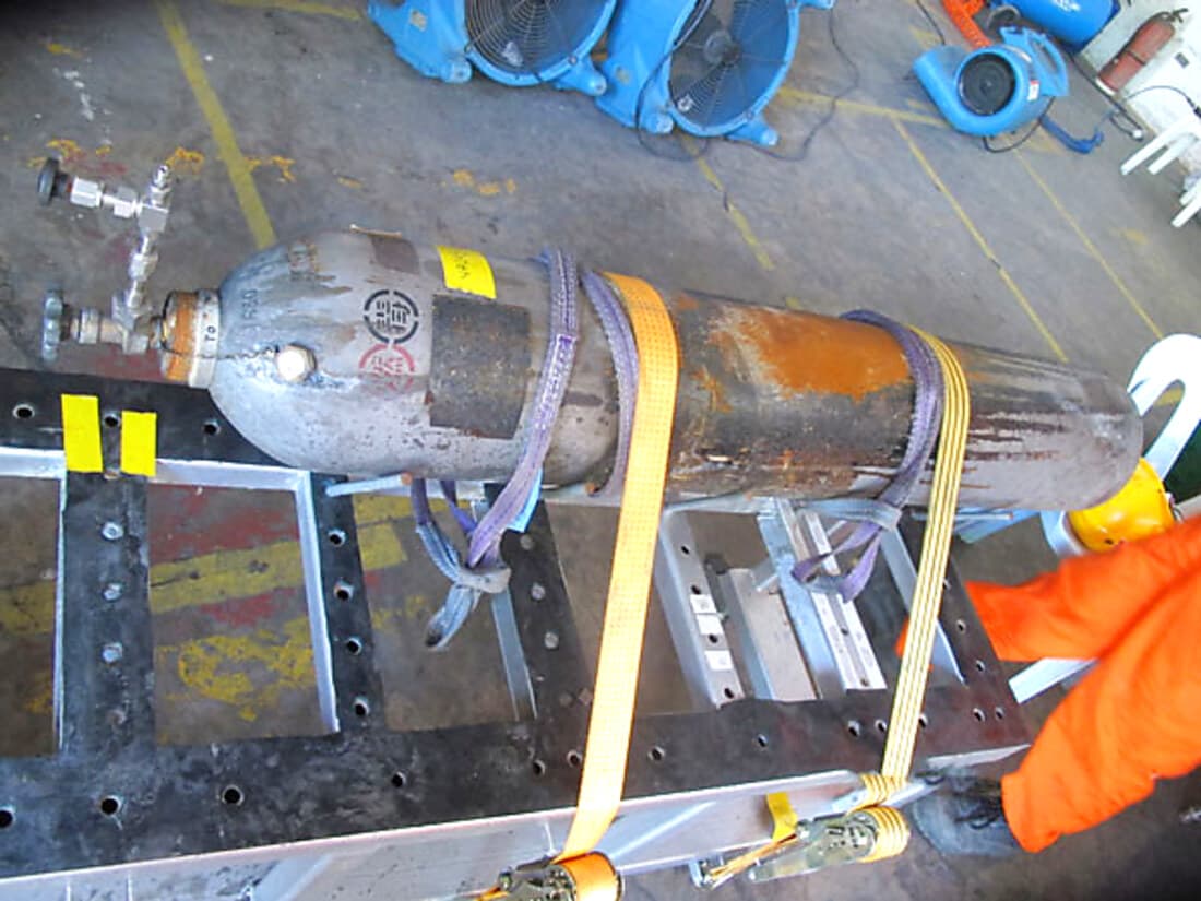 Safe Removal of Hazardous Gas Cylinder: DRS’s Strategic Response in Singapore project photo