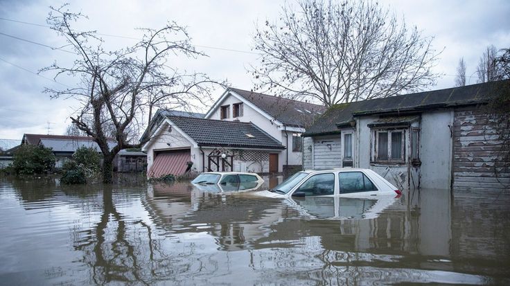 How To Clean Up Your Home After a Flood