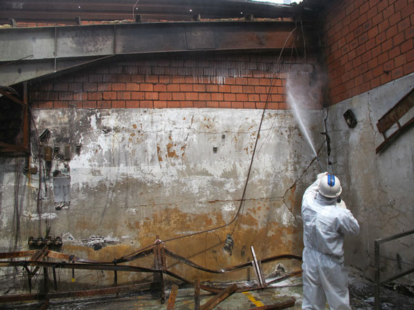 Decontamination of laboratory after hazardous cylinder removal